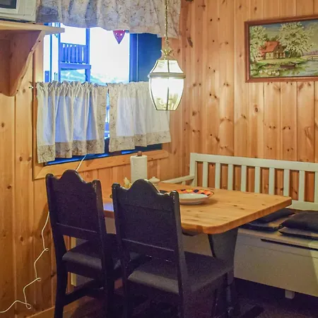 דירה 2 Bedroom Stunning In *